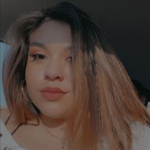 Meet your Posher, Gina